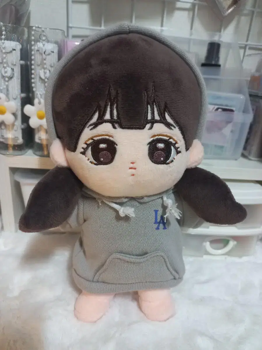 Oh My Girl yooa doll Minishasha WTS