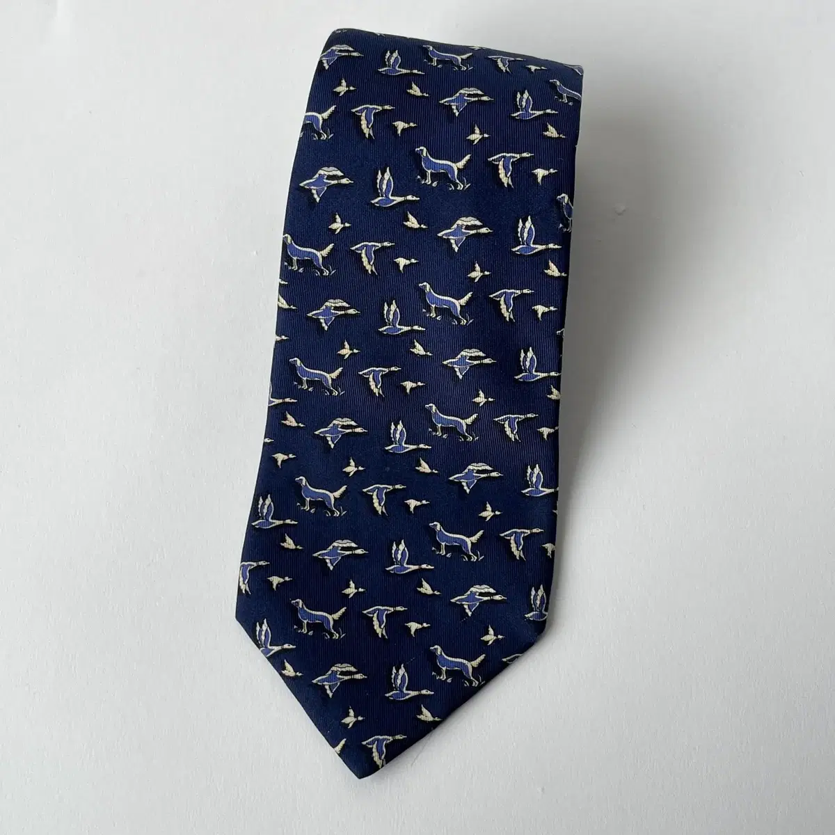 SALVATORE FERRAGAMO  Silk 100% Tie 이태리제