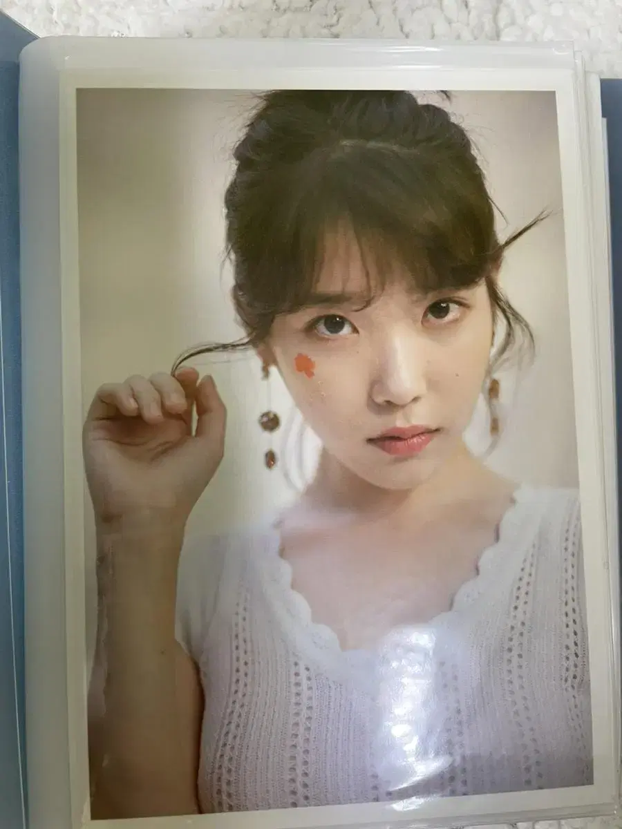 IU Fan Club 1st Postcard