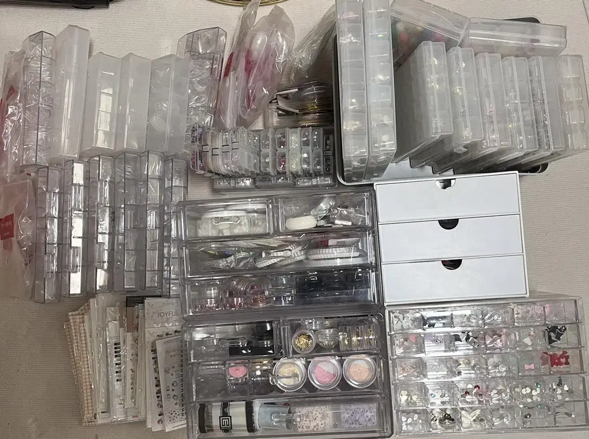 Price) Nail materials bulk / Gel nail / Parts / Stone / Glitter / Powder / Cubic / Nail tip / etc.