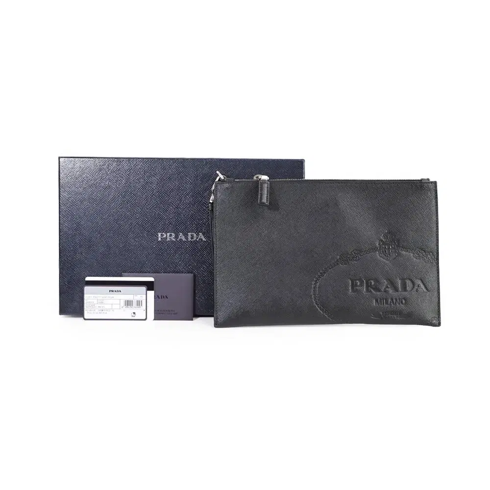 프라다 Prada 블랙 사피아노 레더 음각 로고 스트랩 클러치