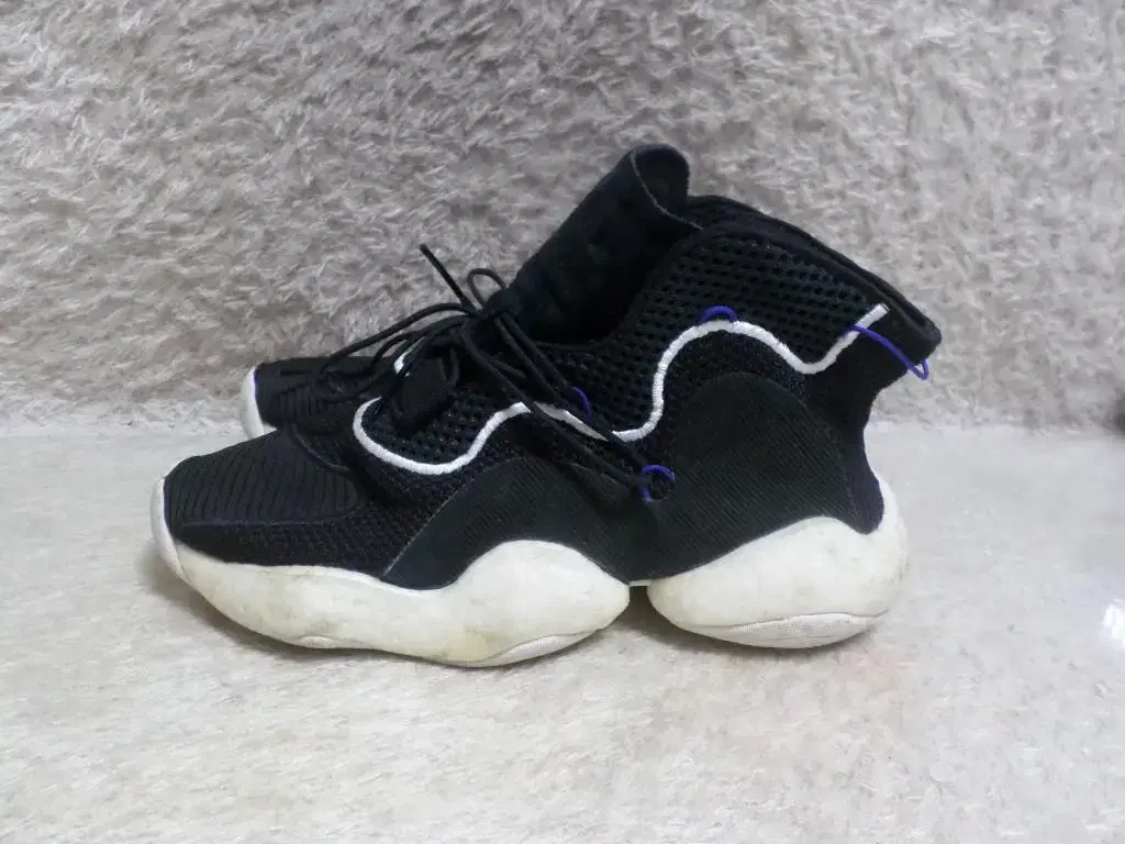 BettyBoomGuesse 265 Adidas Crazy Boost Basketball Shoes Black Used Shoes