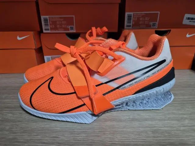 [255] 나이키 로말레오4 오렌지 새상품 특가nike romaleos