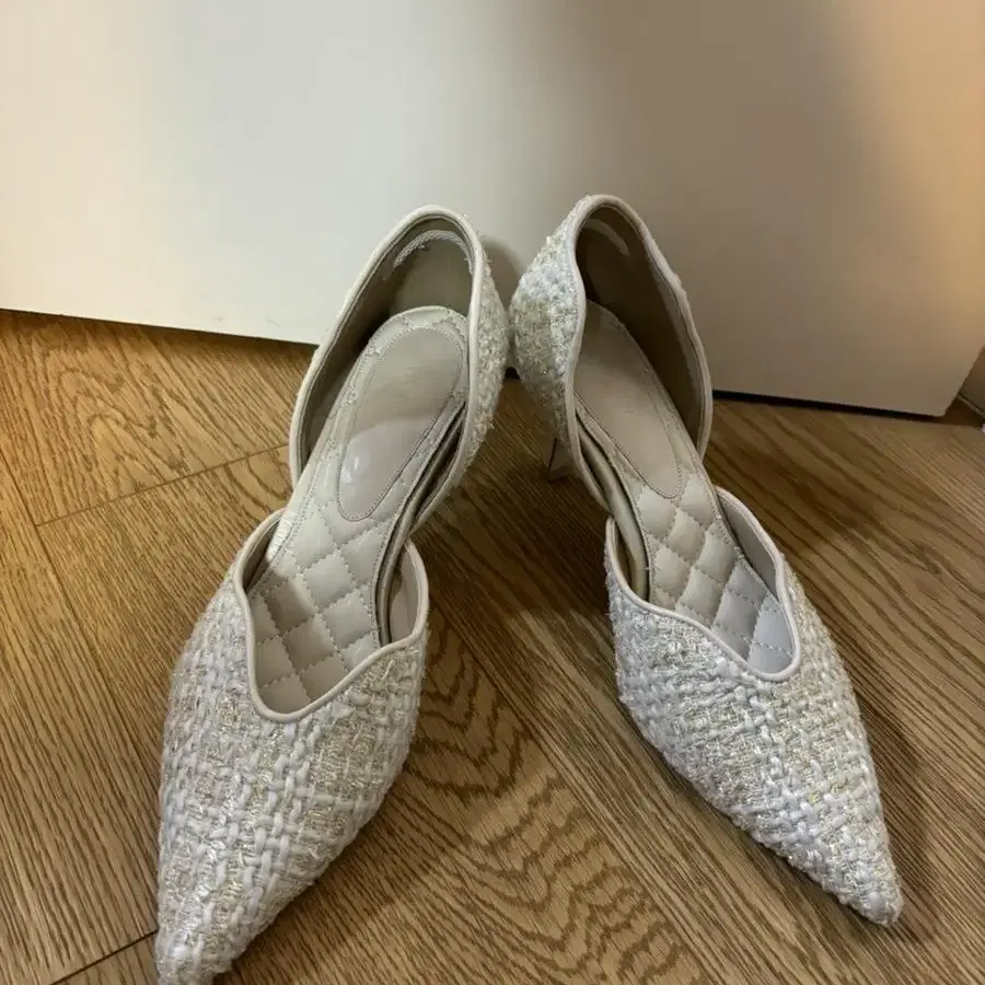 *미착용*비비보우 트위드 수제화 (size 38)