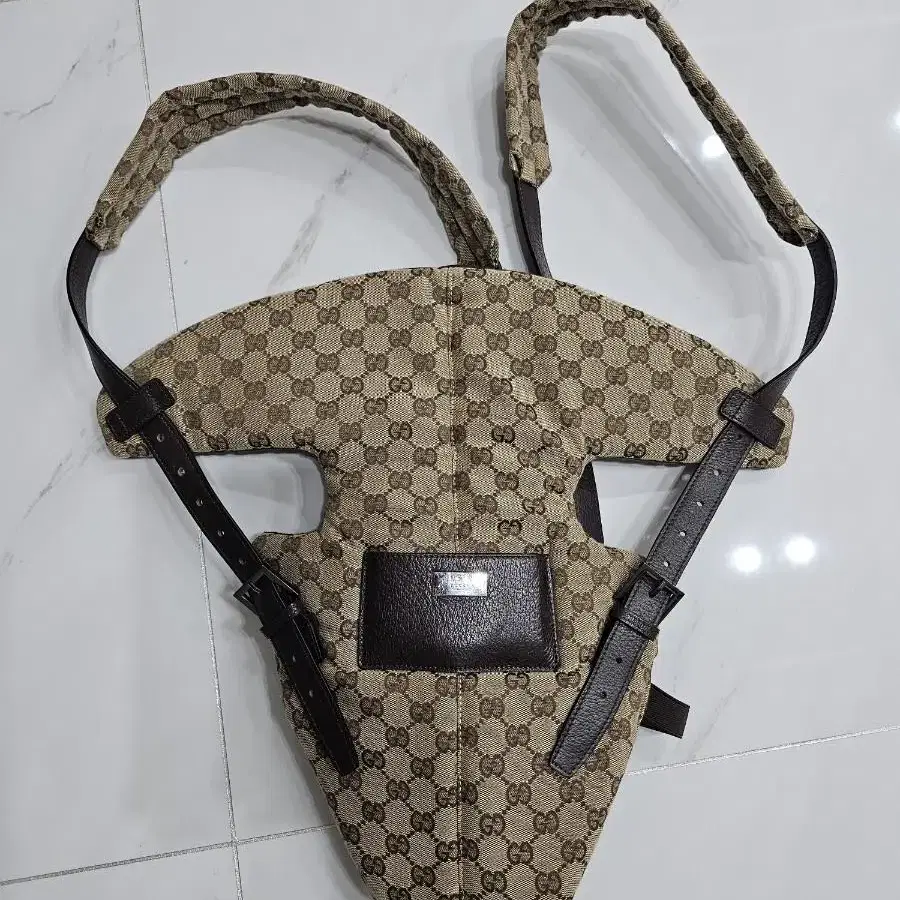 구찌 gucci 아기띠