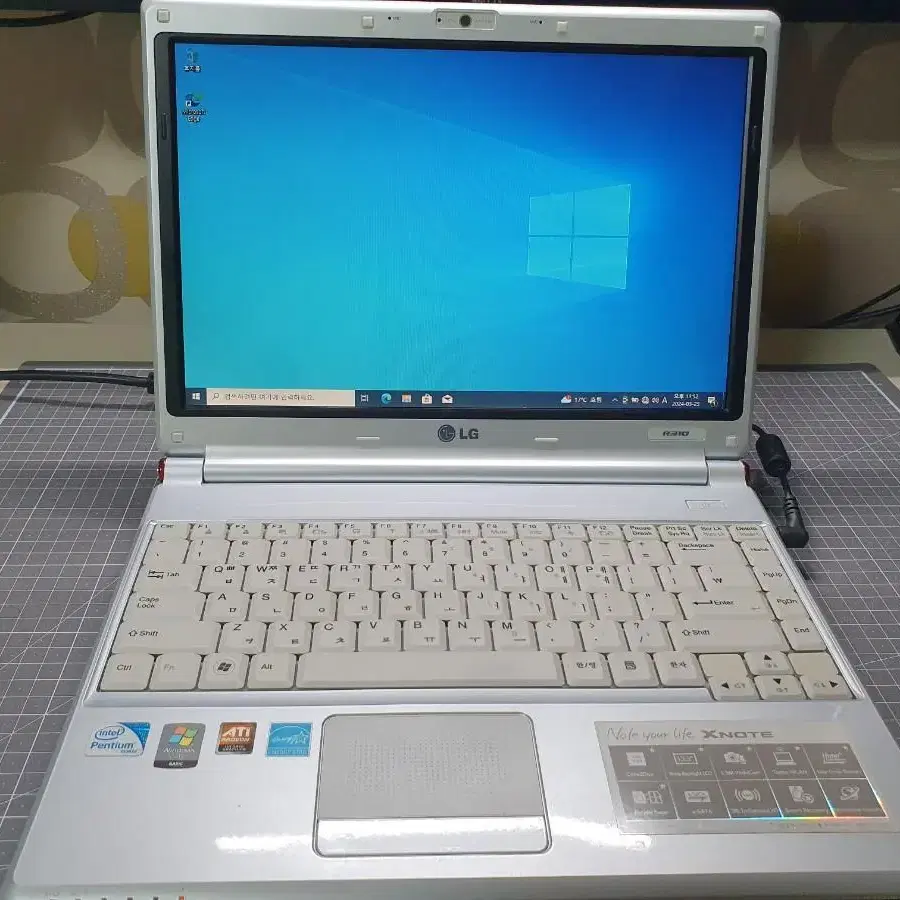 LG R310 노트북 팝니다