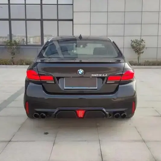 BMW F10 신형 LCI 테일램프 판매합니다