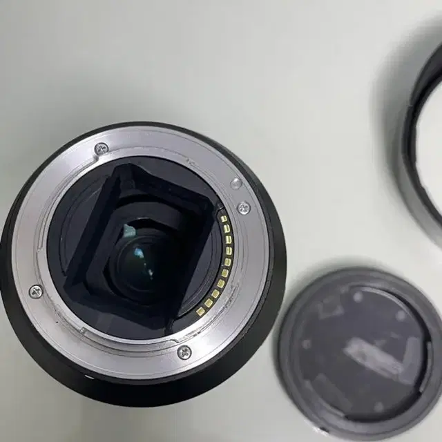 급처4월까지)Sony용 카메라 렌즈 Zeiss [Sel1635] F4