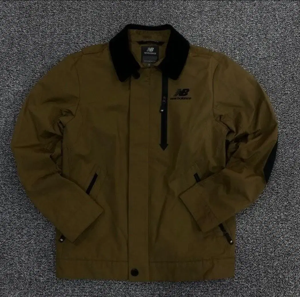 New Balance Coach Jacket / Windbreaker (M)