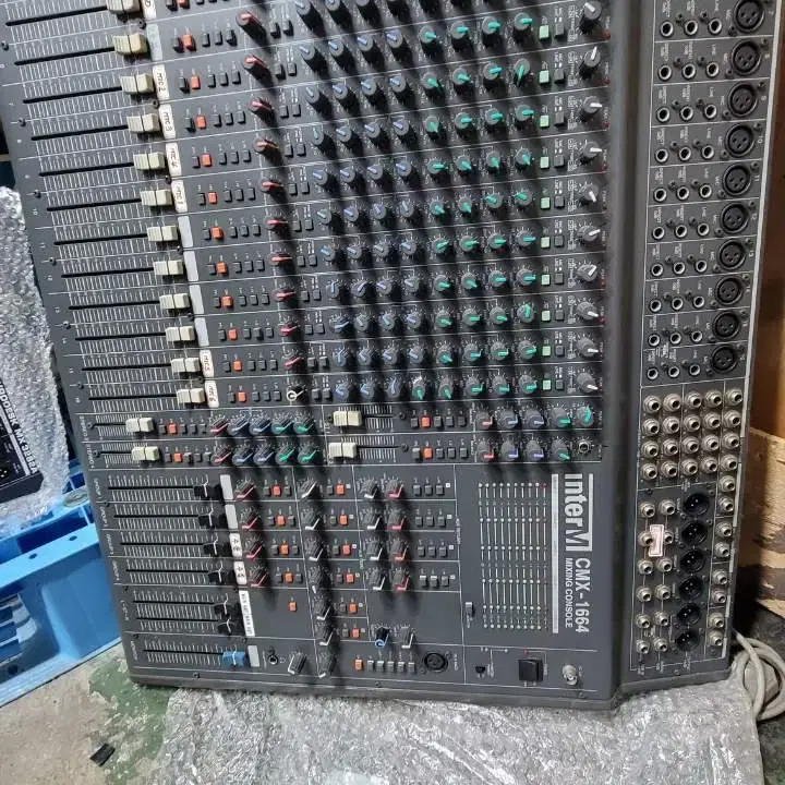 인터엠믹서 CMX-1664 MIXING CONSOLE 교환여부:교환불가능