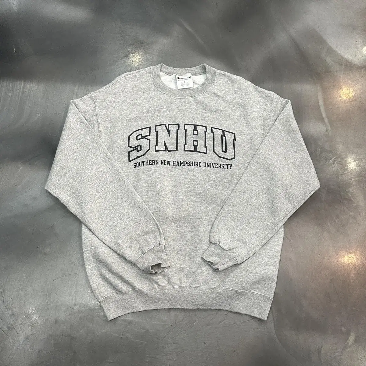 [L] Champions SNHU Gray Tops