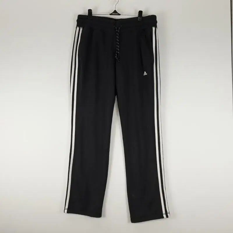 Z4352 Adidas Sport Essential TT Trousers WomensM ADIDAS