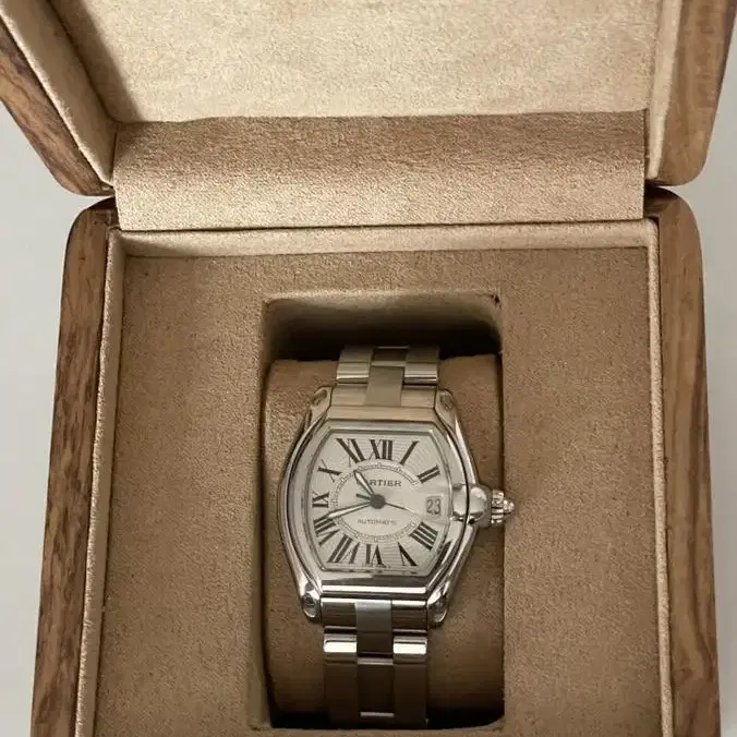 Cartier roadster Silver Men Watch