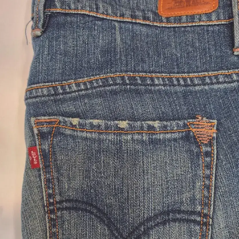 리바이스트라우스(LEVI STRAUSS &CO) 워싱 포인트 청바지