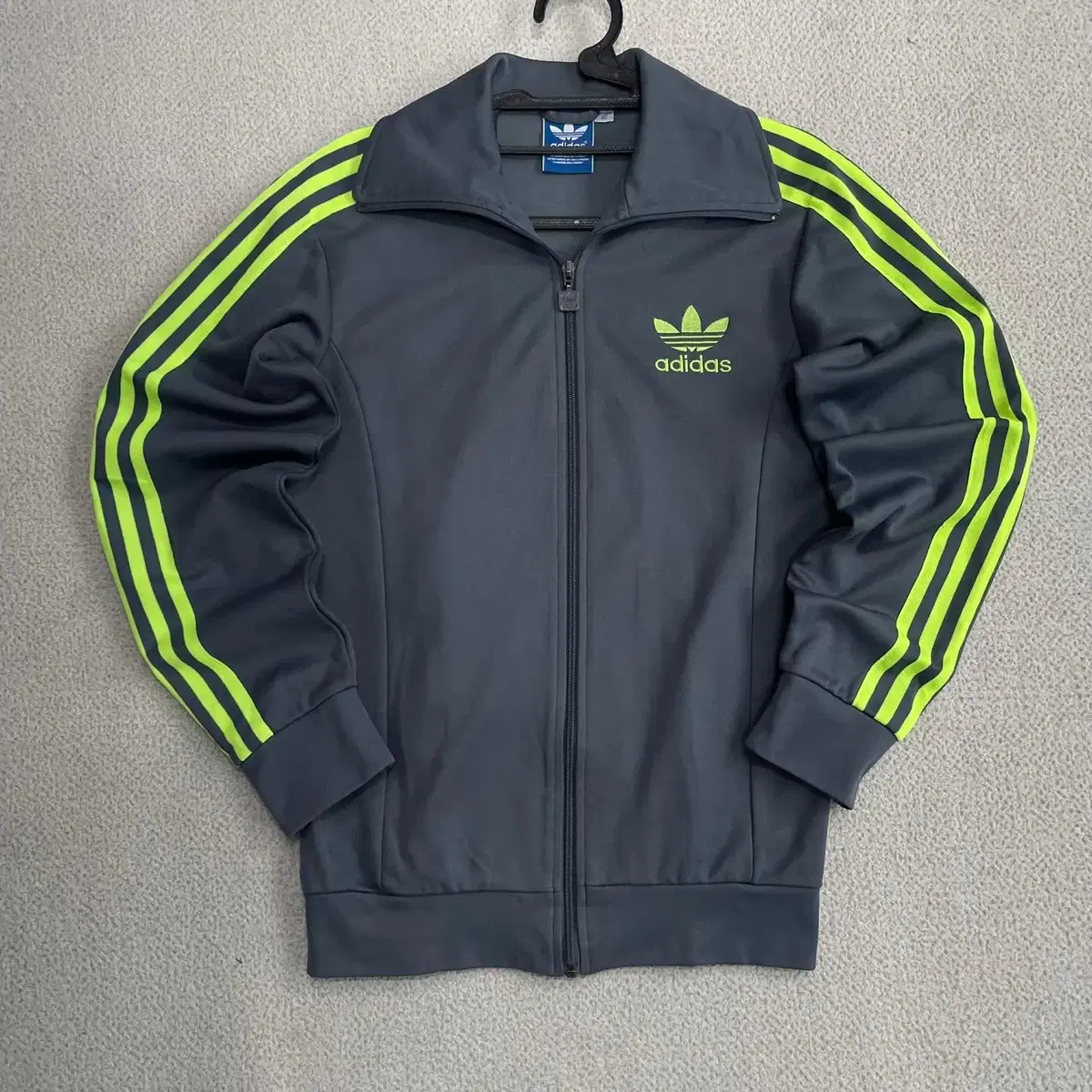 [90] Adidas Europa Track Top Zip Jacket N1621