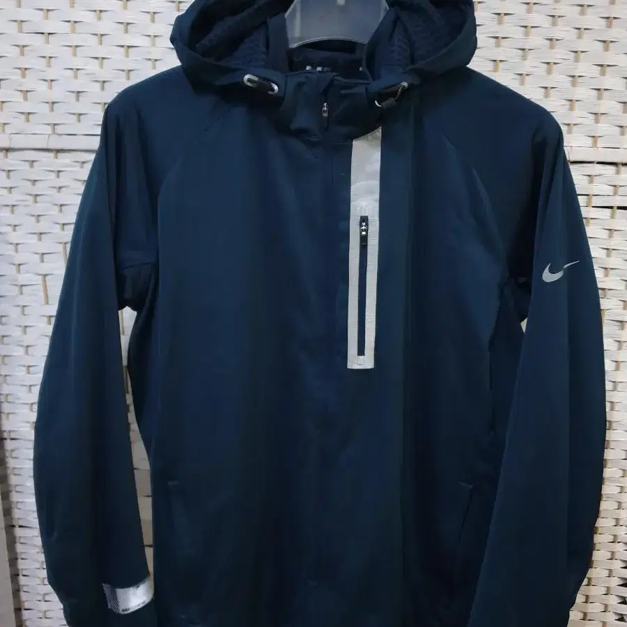 (0994) NIKE 나이키 엘레멘트 쉴드 맥스 러닝 자켓 100 L