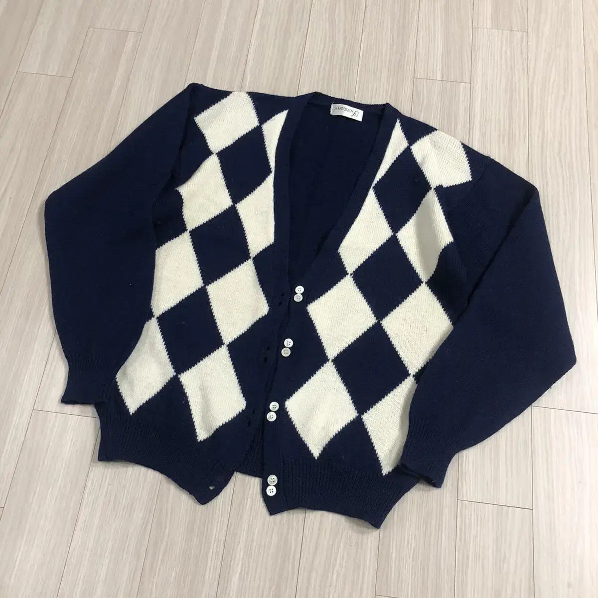 AMUSER fu argyle cardigan.