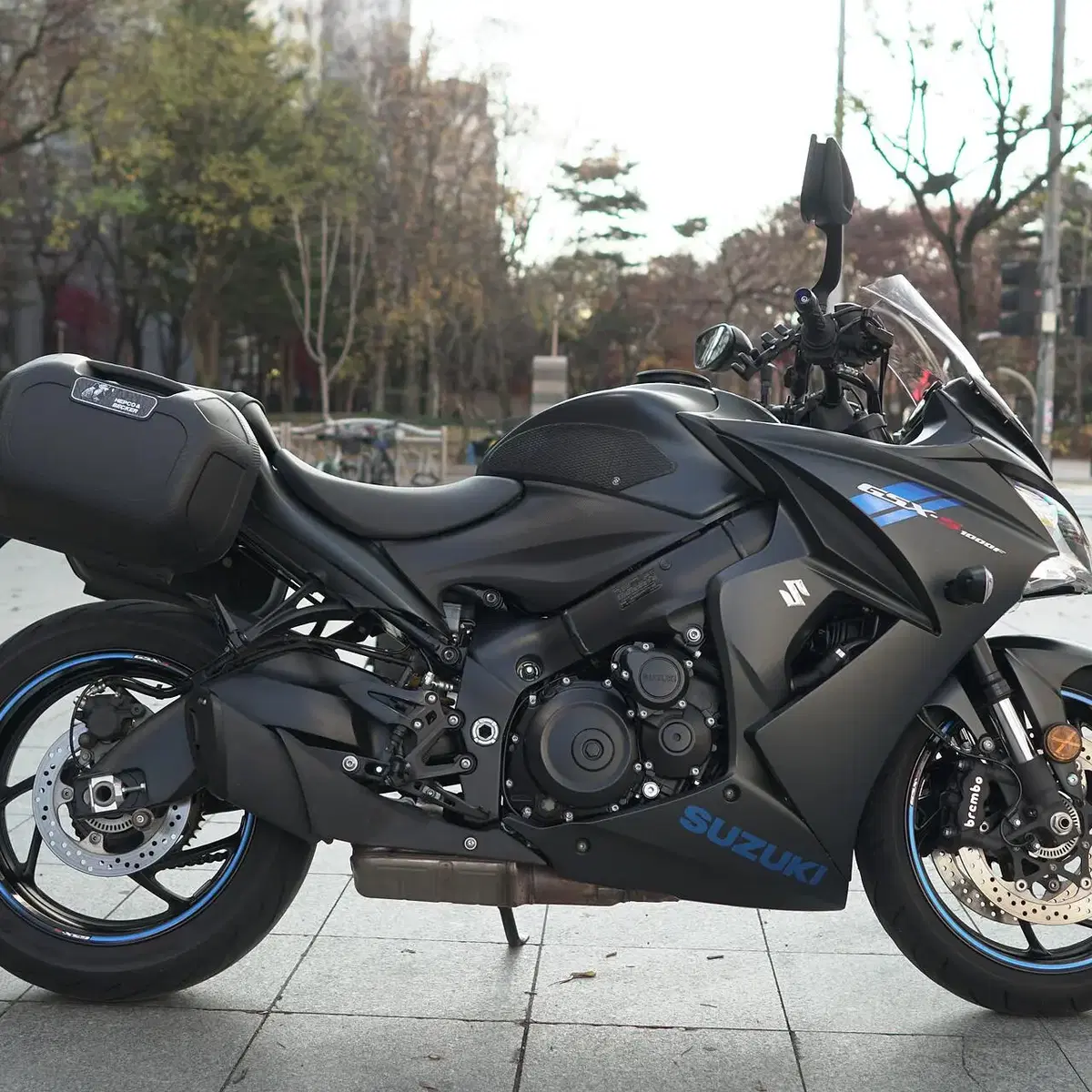 2019년 GSXS1000F A + 올린즈 리어서스 + 사이드캐리어 등