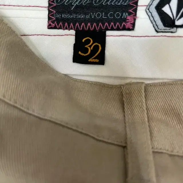 volcom corpo class남성 면바지 32사이즈