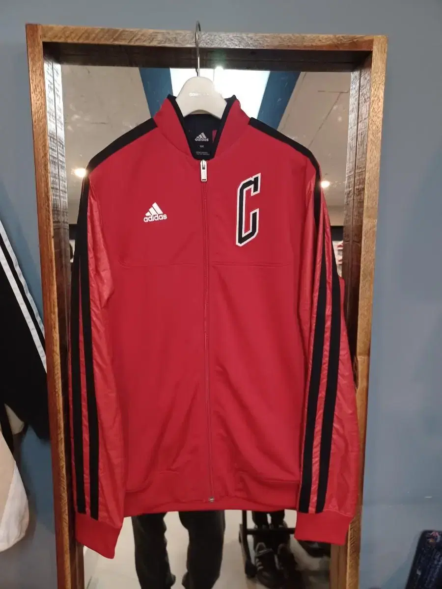 adidas NBA Chicago Bulls Windbreaker Track Jersey 100