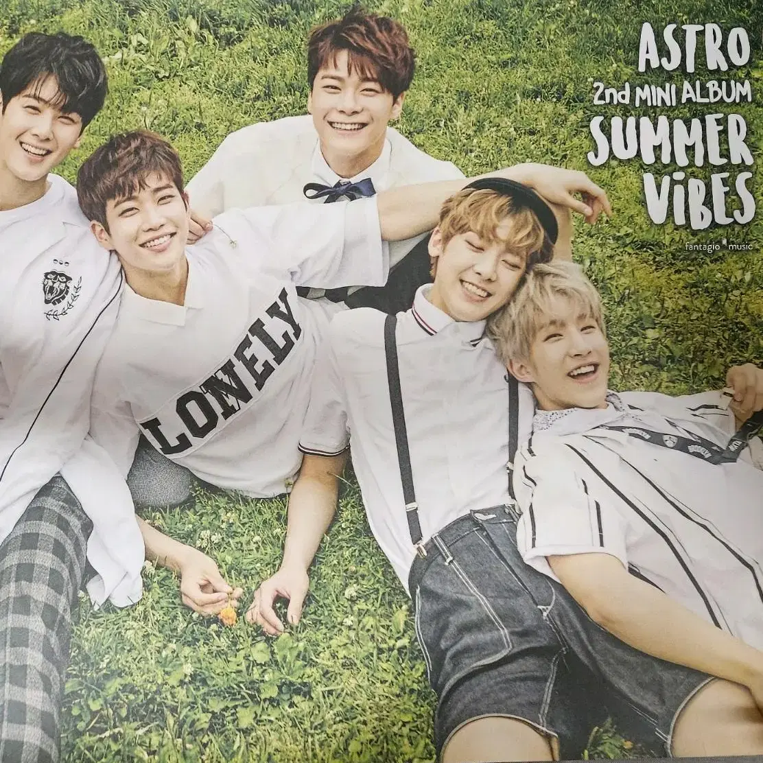 아스트로 astro summer vibes poster