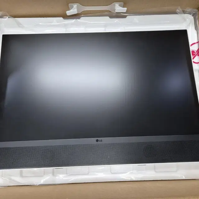 LG 24인치 일체형PC 24V70Q-GA70K  PC 판매합니다