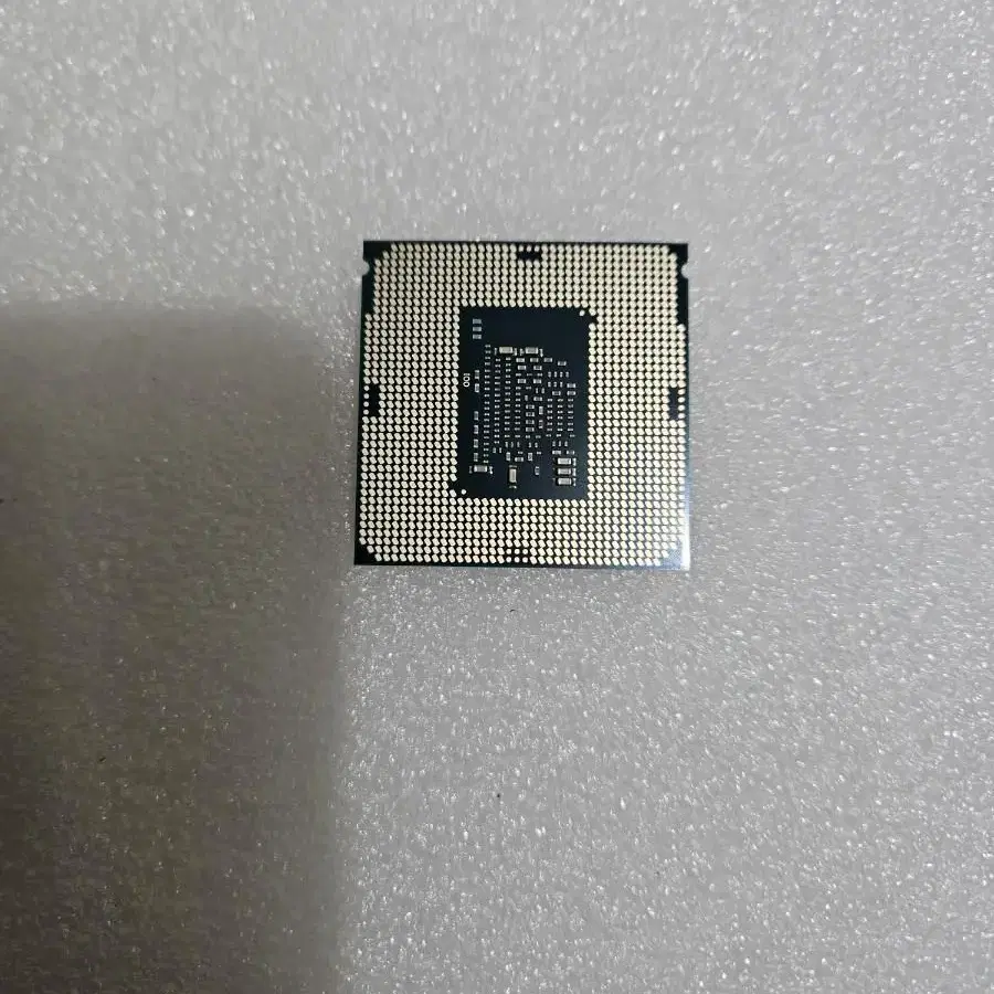 CPU i3-7100 입니다