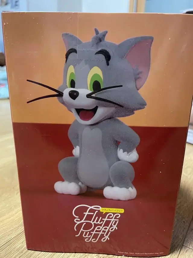 톰과제리) fluffy puffy 톰 피규어 팝니다. Tom&Jerry