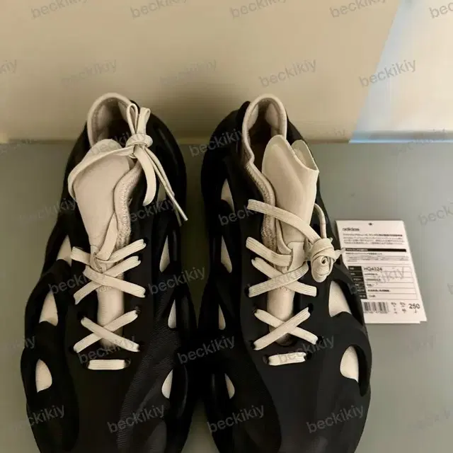 아디다스 아디폼 Q 레전드 잉크 ADIDAS HQ4324 /250