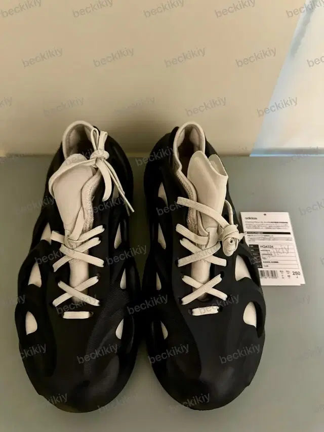 아디다스 아디폼 Q 레전드 잉크 ADIDAS HQ4324 /250