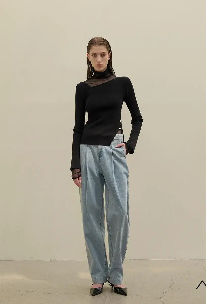 아틀리에나인 UNBALANCED CUTOUT SLIM LONG KNIT