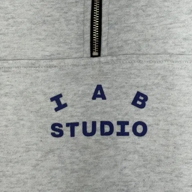 IAB STUDIO 아이앱스튜디오 반집업 맨투맨 XL