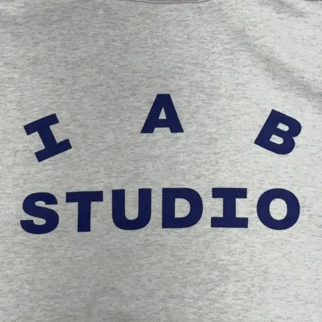 IAB STUDIO 아이앱스튜디오 반집업 맨투맨 XL