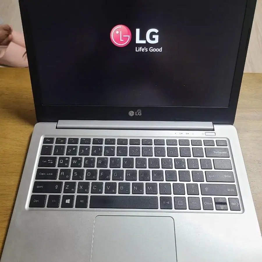 LG 울트라북 13u370 정상작동