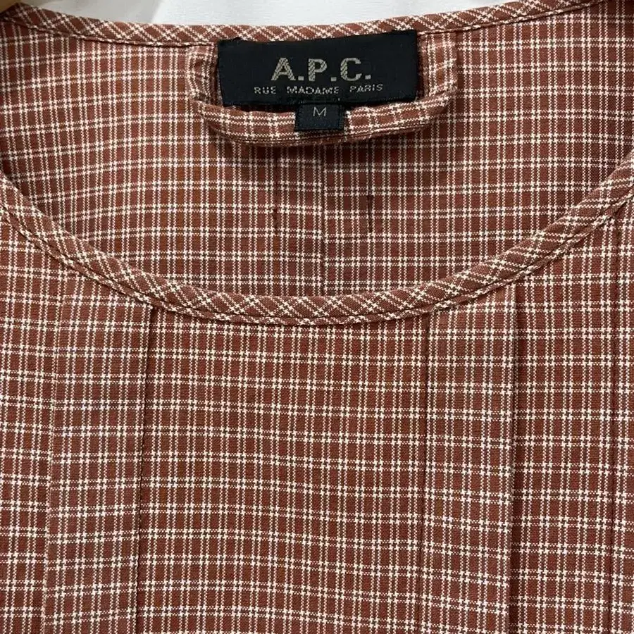 A.P.C. 아페쎄 체크 셔링 원피스