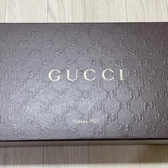 구찌 GUCCI 미들힐 GG 펌프스