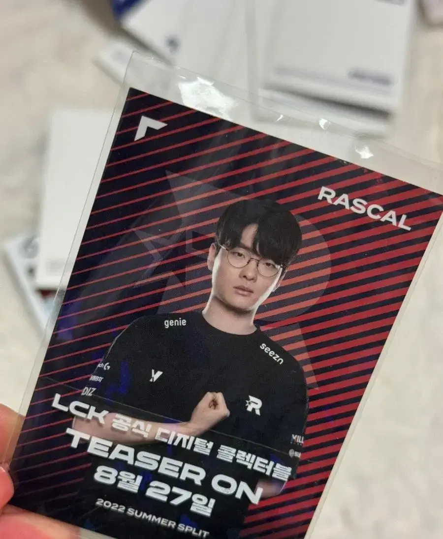 Rascal 2022 hologram photocard LCK version