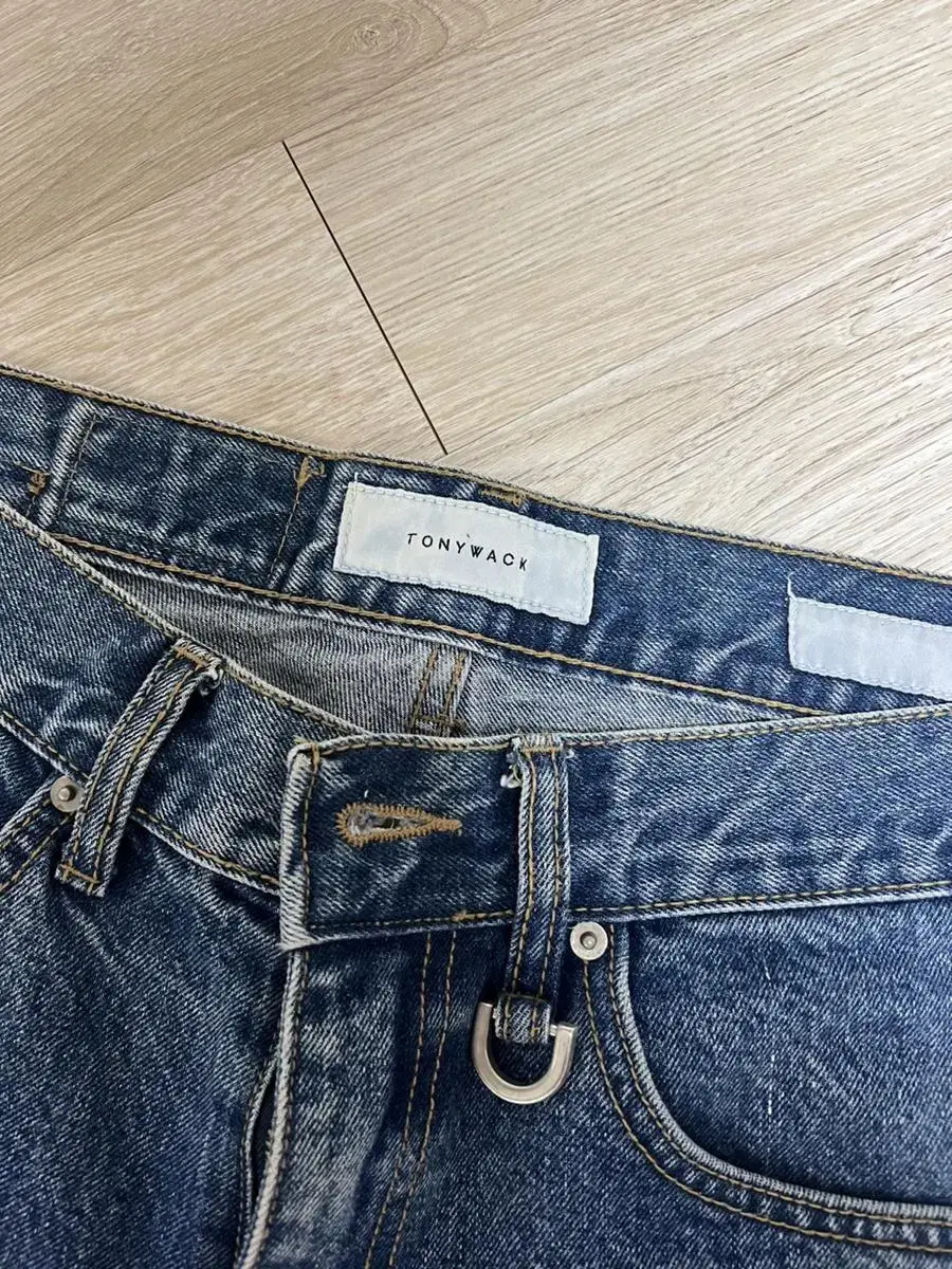 Tony Weck Jeans (cut jin, 30)