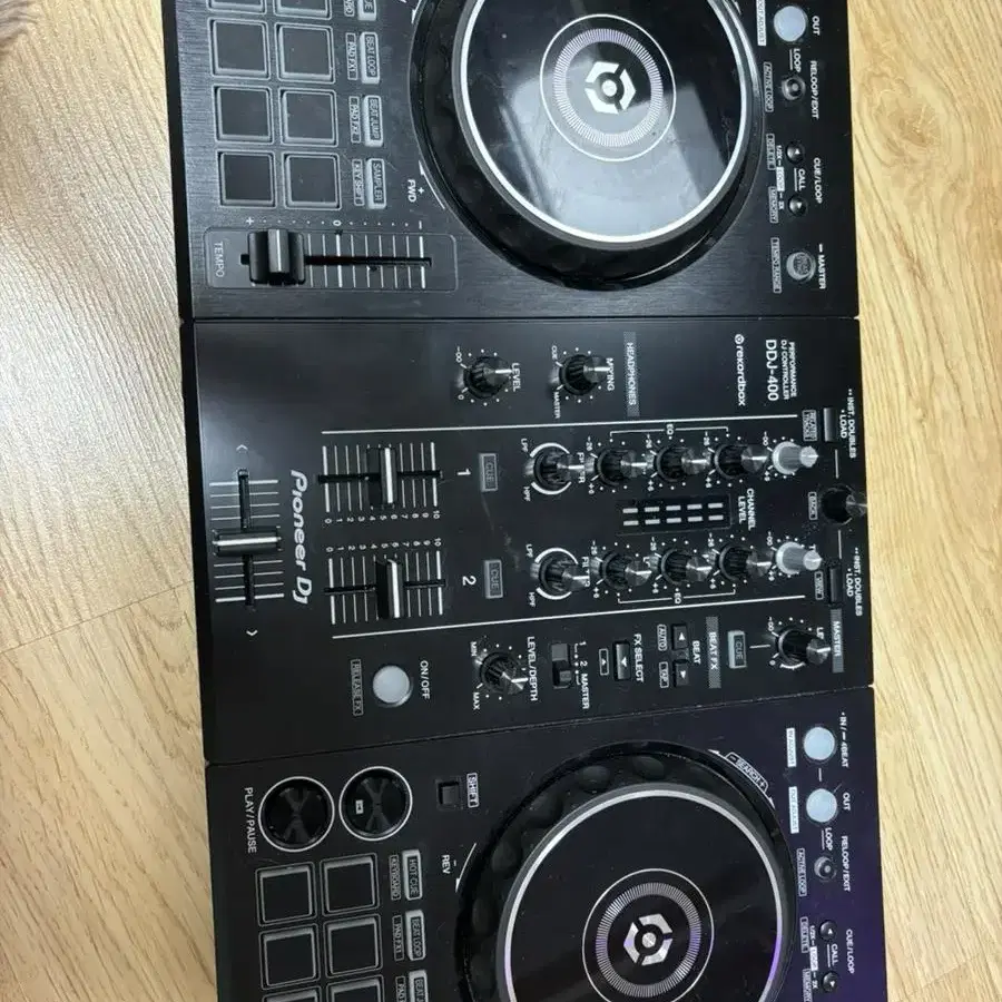 Ddj 400