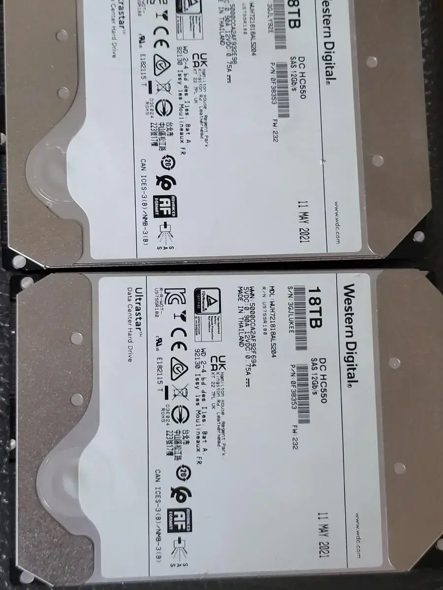 sas 18tb hc 550 2개