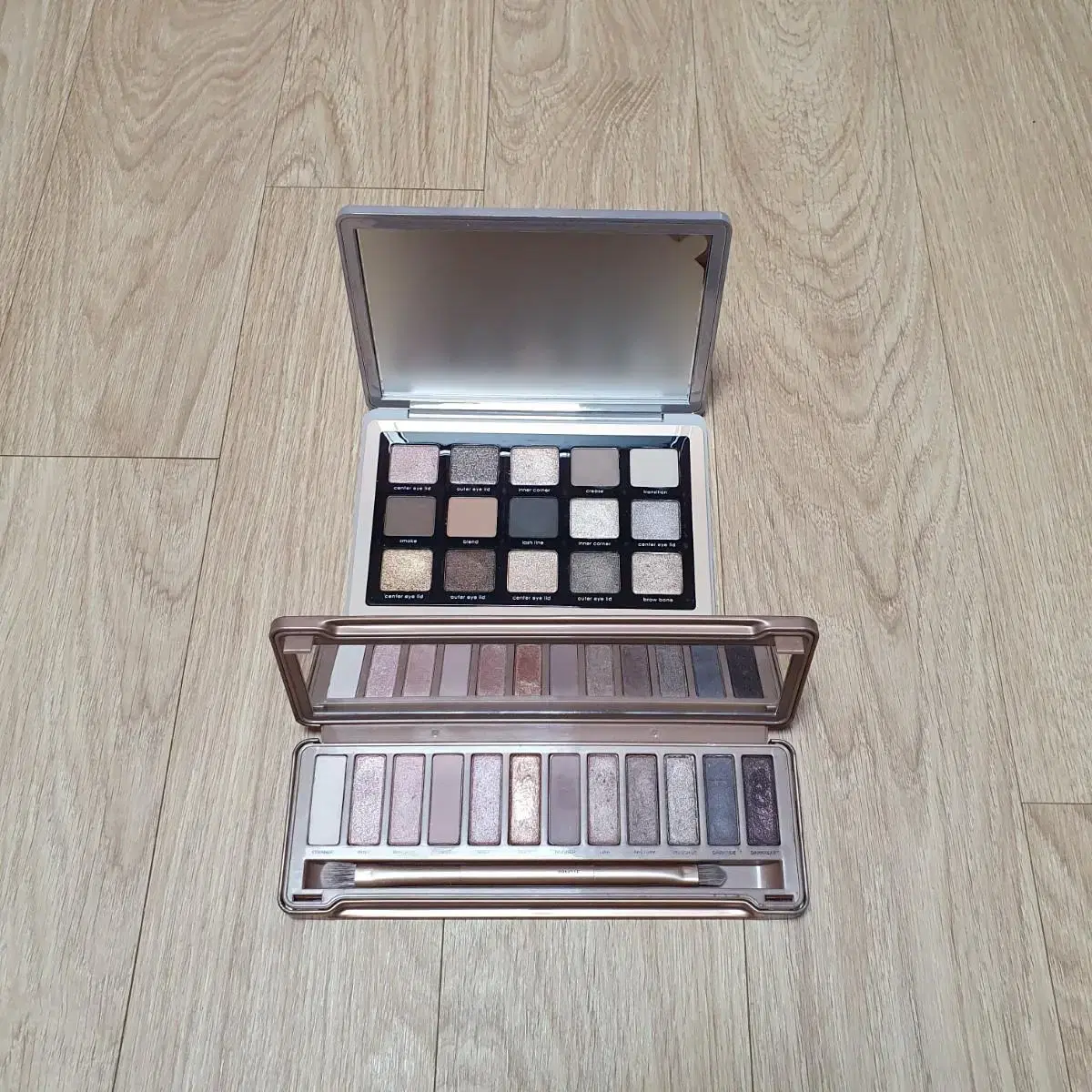 Natasha Dinona, Urban Decay Shadow Palette