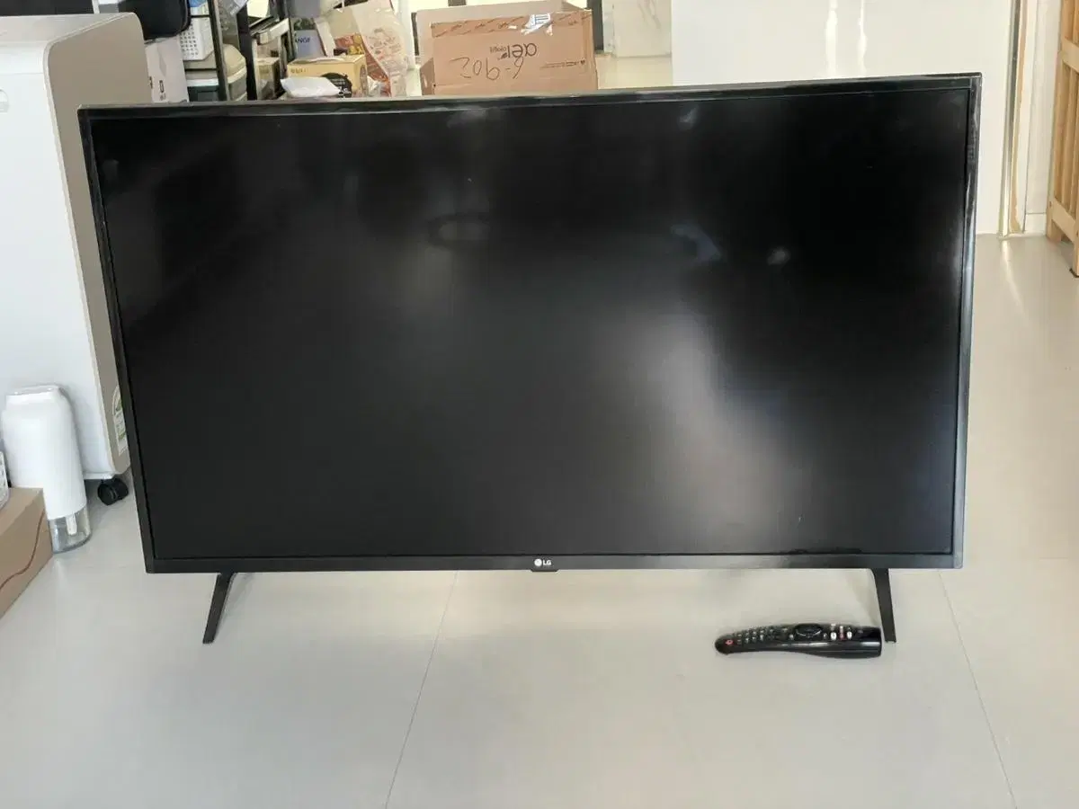 LG Monitors