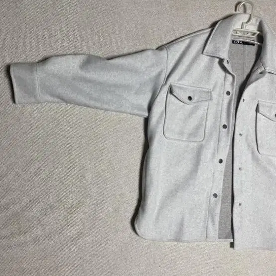 [ZARA] Buttoned Soft Overshirt