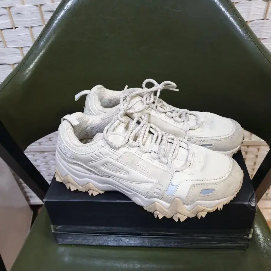 FILA 필라 스포츠 어글리슈즈 260mm