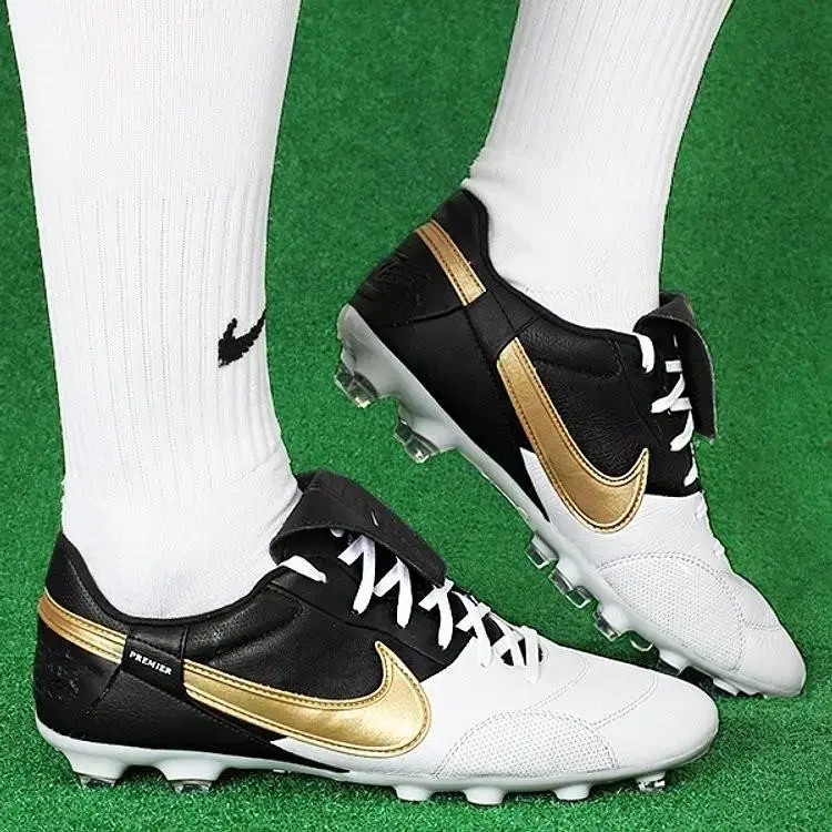 Nike The Premier Football Boots