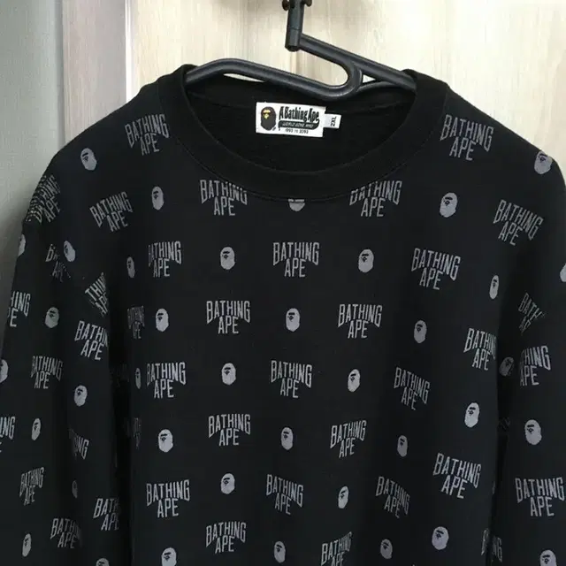 A Bathing APE 베이프 맨투맨