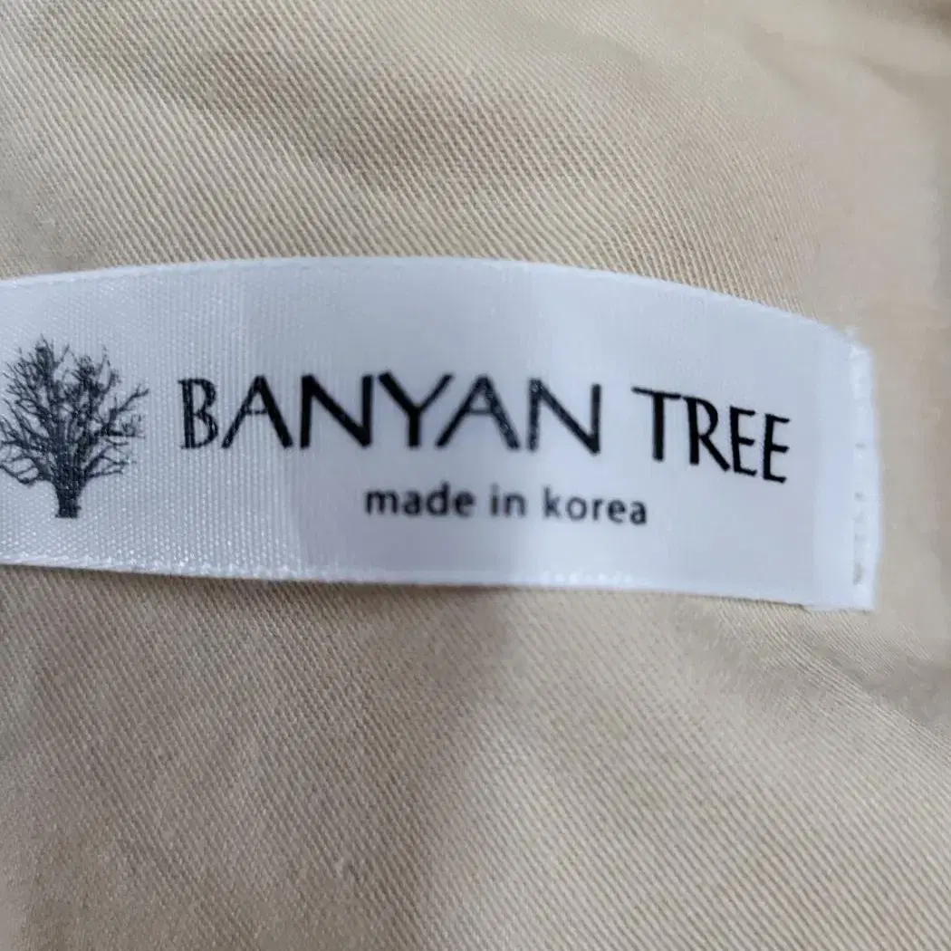 banyan tree 여성 베이지 벨티드 자켓 66