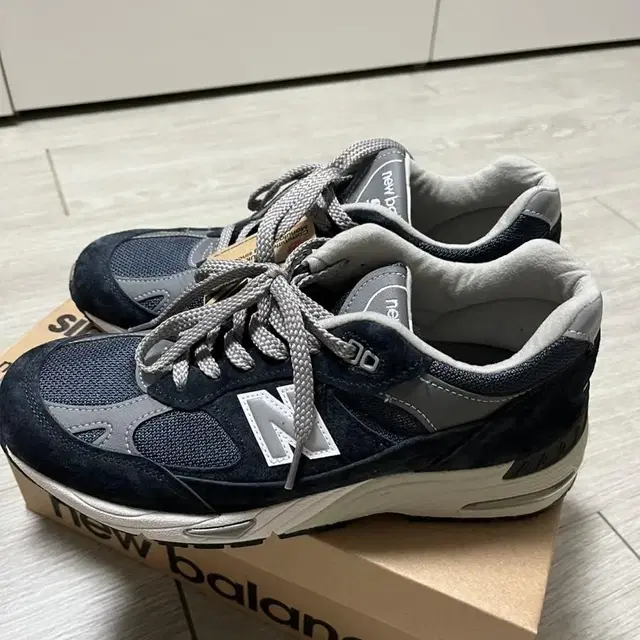 뉴발란스 991 navy v1 255