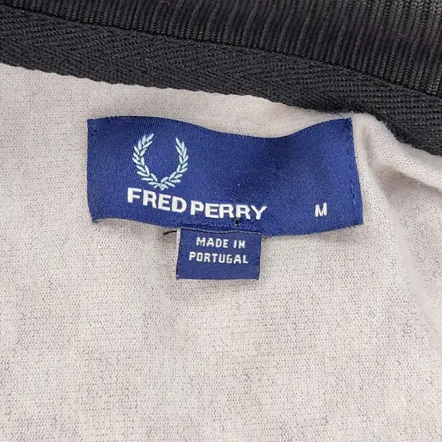 fred perry purple checker jacket (M)