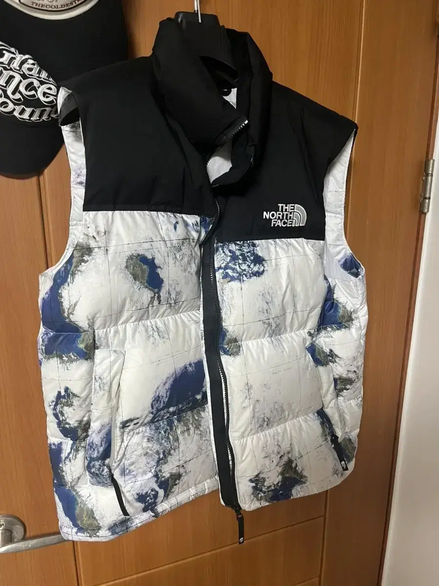 The North Face White Belly Knopsie Vest Earth XL Sells